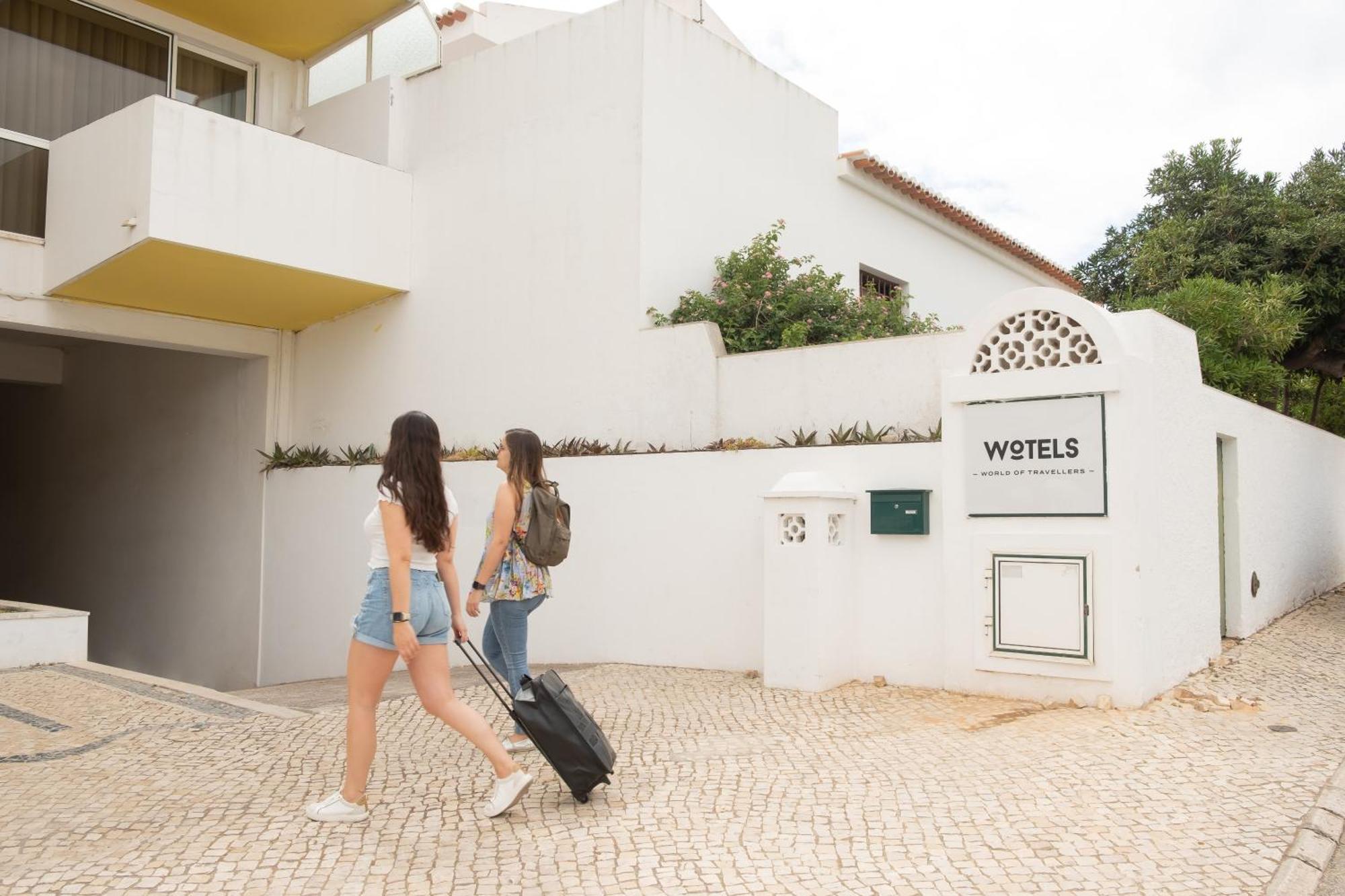 Wot Lagos Montemar Bagian luar foto
